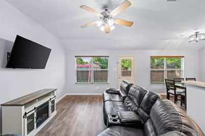 2813 Dana Lane, Denton, TX 76209 - Photo 9