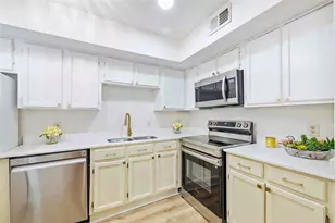 2310 Balsam Dr, Arlington, TX 76006 - Photo 11