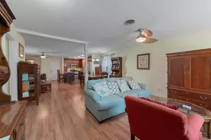 326 Countryside Dr, Irving, TX 75062 - Photo 3