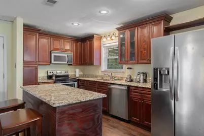 326 Countryside Drive, Irving, TX 75062 - Photo 9