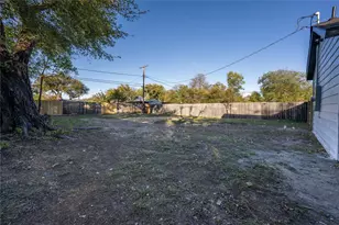 9200 Farmer Rd, White Settlement, TX 76108 - Photo 15