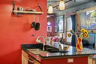 910 Houston St, Fort Worth, TX 76102 - Photo 7