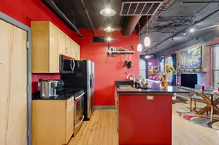 910 Houston St, Fort Worth, TX 76102 - Photo 5