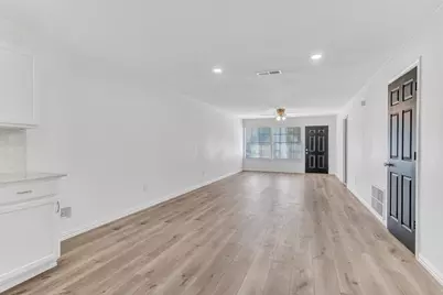 4330 Forest Point Drive, Garland, TX 75043 - Photo 5