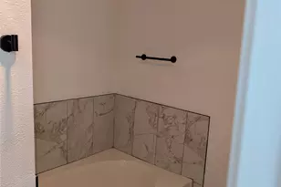 1310 Rosewood Ln, Lancaster, TX 75146 - Photo 19