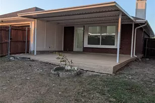 1310 Rosewood Ln, Lancaster, TX 75146 - Photo 11