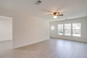 3973 W Spurgeon St, Fort Worth, TX 76133 - Photo 9