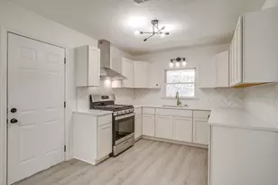 3973 W Spurgeon St, Fort Worth, TX 76133 - Photo 11