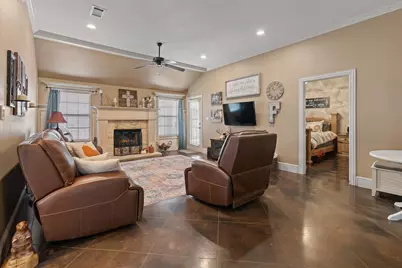 2916 Shoreline Drive, Burleson, TX 76028 - Photo 9