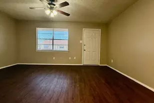 1419 Kilpatrick Ct, Cleburne, TX 76033 - Photo 5