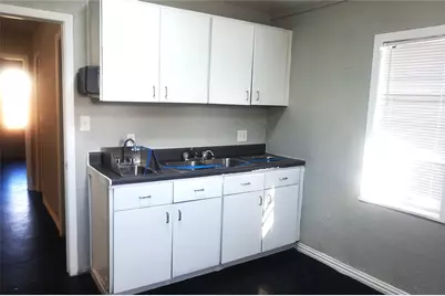 1110 S Armstrong Avenue, Denison, TX 75020 - Photo 15