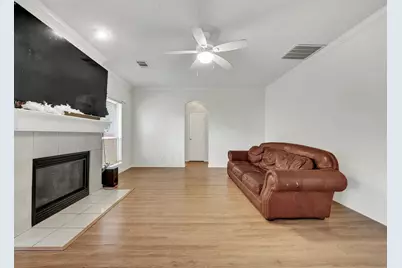 617 Crystal Brook Drive, Saginaw, TX 76179 - Photo 7