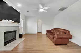 617 Crystal Brook Dr, Saginaw, TX 76179 - Photo 7