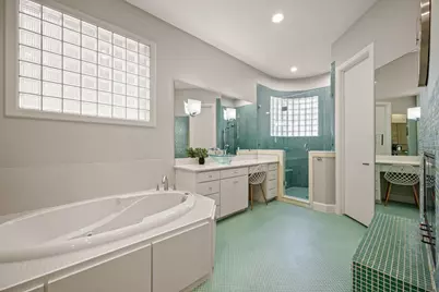 3028 Mountainview Court, Grapevine, TX 76051 - Photo 17