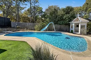 2200 Midhurst Dr, Arlington, TX 76013 - Photo 1