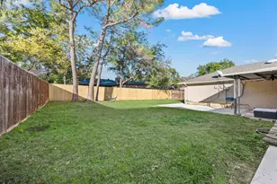 1723 Post Oak Dr, Bedford, TX 76021 - Photo 19