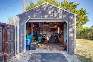 4813 Peachtree St, Granbury, TX 76048 - Photo 27