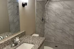 1113 S Idlewild Dr, Sherman, TX 75090 - Photo 11