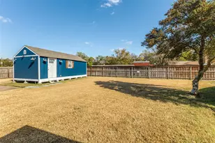 10615 Old Seagoville Rd, Dallas, TX 75217 - Photo 29