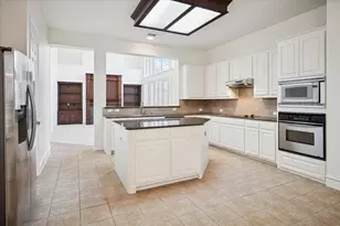 2329 All Saints Ln, Plano, TX 75025 - Photo 9