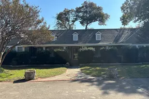 1216 Los Altos Ln, Duncanville, TX 75116 - Photo 1