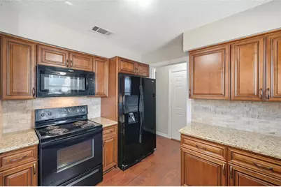 813 Timberline Court, DeSoto, TX 75115 - Photo 15