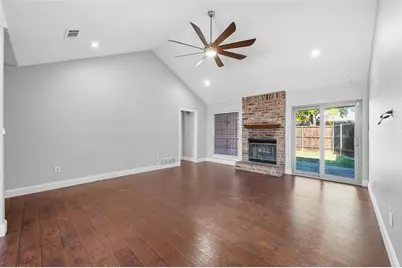 813 Timberline Court, DeSoto, TX 75115 - Photo 5