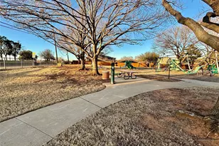 1705 Chris Craft Dr, Grapevine, TX 76051 - Photo 11