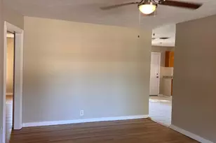 1110 Edinburg Ln, Denton, TX 76209 - Photo 5