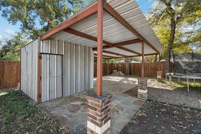 2160 Green Hill Circle, Fort Worth, TX 76112 - Photo 31