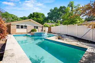 10528 Swallow Ln, Dallas, TX 75218 - Photo 17