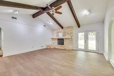 6758 Wilton Drive, Fort Worth, TX 76133 - Photo 9