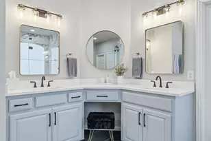 8436 Parkdale Dr, North Richland Hills, TX 76182 - Photo 21