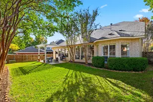 8436 Parkdale Dr, North Richland Hills, TX 76182 - Photo 37