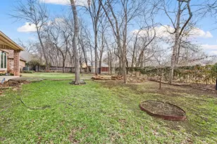 5908 Forest River Dr, Fort Worth, TX 76112 - Photo 27