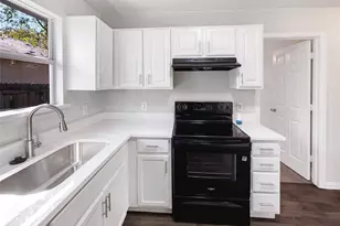 13718 Vida Ln, Dallas, TX 75253 - Photo 15