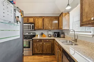 2707 Yorkfield Ct, Arlington, TX 76001 - Photo 7