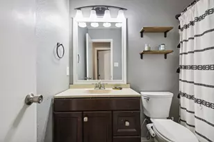 2707 Yorkfield Ct, Arlington, TX 76001 - Photo 19