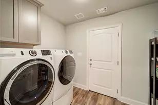 709 Nolan Dr, Sherman, TX 75092 - Photo 13