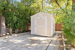 7809 Hightower Dr, North Richland Hills, TX 76182 - Photo 35