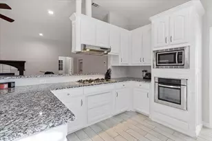 7809 Hightower Dr, North Richland Hills, TX 76182 - Photo 15