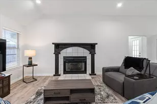 7809 Hightower Dr, North Richland Hills, TX 76182 - Photo 9