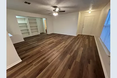 10137 Chapel Glen, Fort Worth, TX 76116 - Photo 3