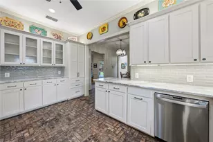 202 Tanglewood St, Athens, TX 75751 - Photo 9
