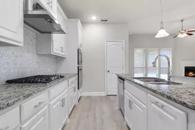 9916 Bitterroot Drive, Little Elm, TX 75068 - Photo 13