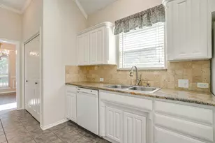 7116 Deer Hollow Dr, Fort Worth, TX 76132 - Photo 13