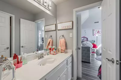 5243 W Cove Way, Grand Prairie, TX 75052 - Photo 33