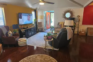 107 Larchbrook Dr, DeSoto, TX 75115 - Photo 5