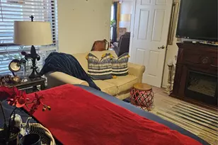 107 Larchbrook Dr, DeSoto, TX 75115 - Photo 3