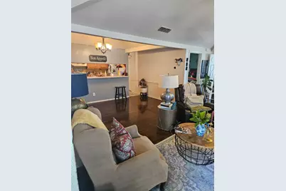 107 Larchbrook Drive, DeSoto, TX 75115 - Photo 11